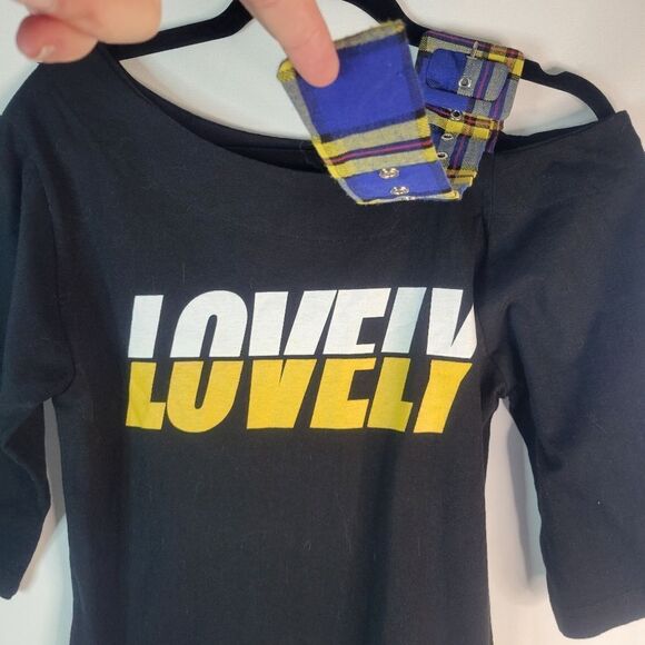 "Lovely" Korean Black and Yellow Plaid Strap Shirt - Picture 3 of 14